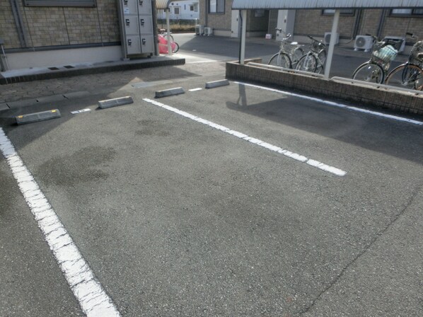 ティーダ御立 A棟の物件外観写真